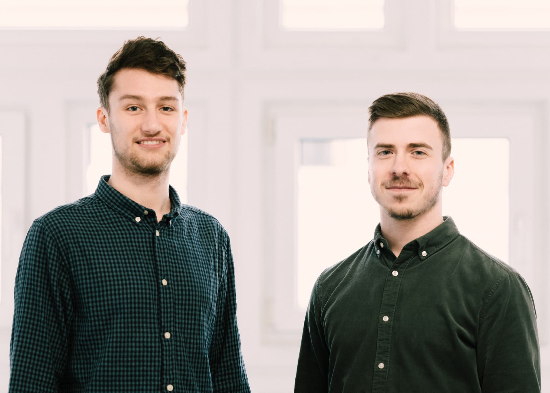 Die CHARGEUNITY Gründer Niklas Seitenspinner und Carl Müller